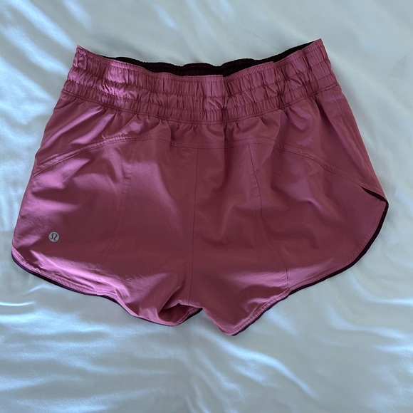 Lululemon reversible shorts(size 6) - Picture 4 of 5